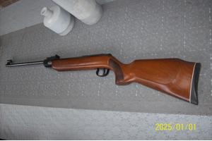 een mooie en goede 5.5 mm luchtbuks  diana  model 35